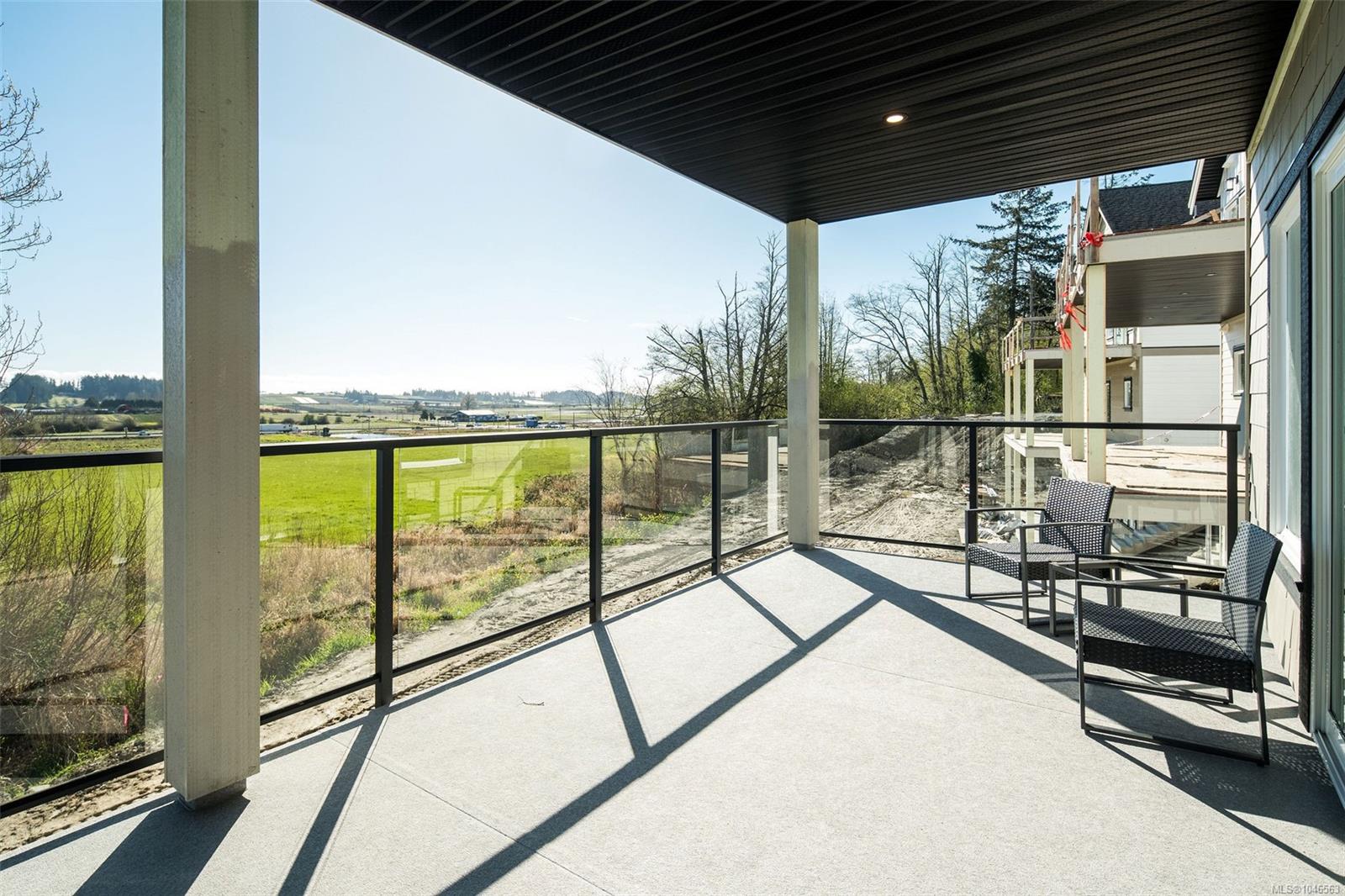 7053 Central Saanich Rd Unit: #201