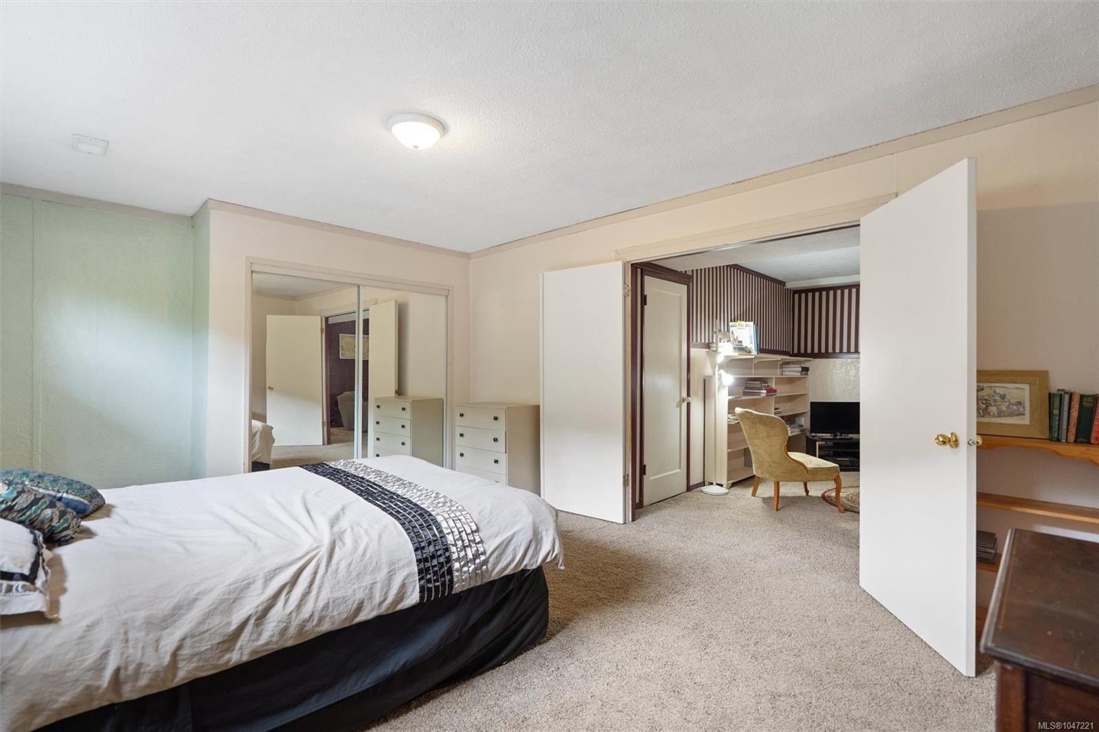 4550 Weber Rd