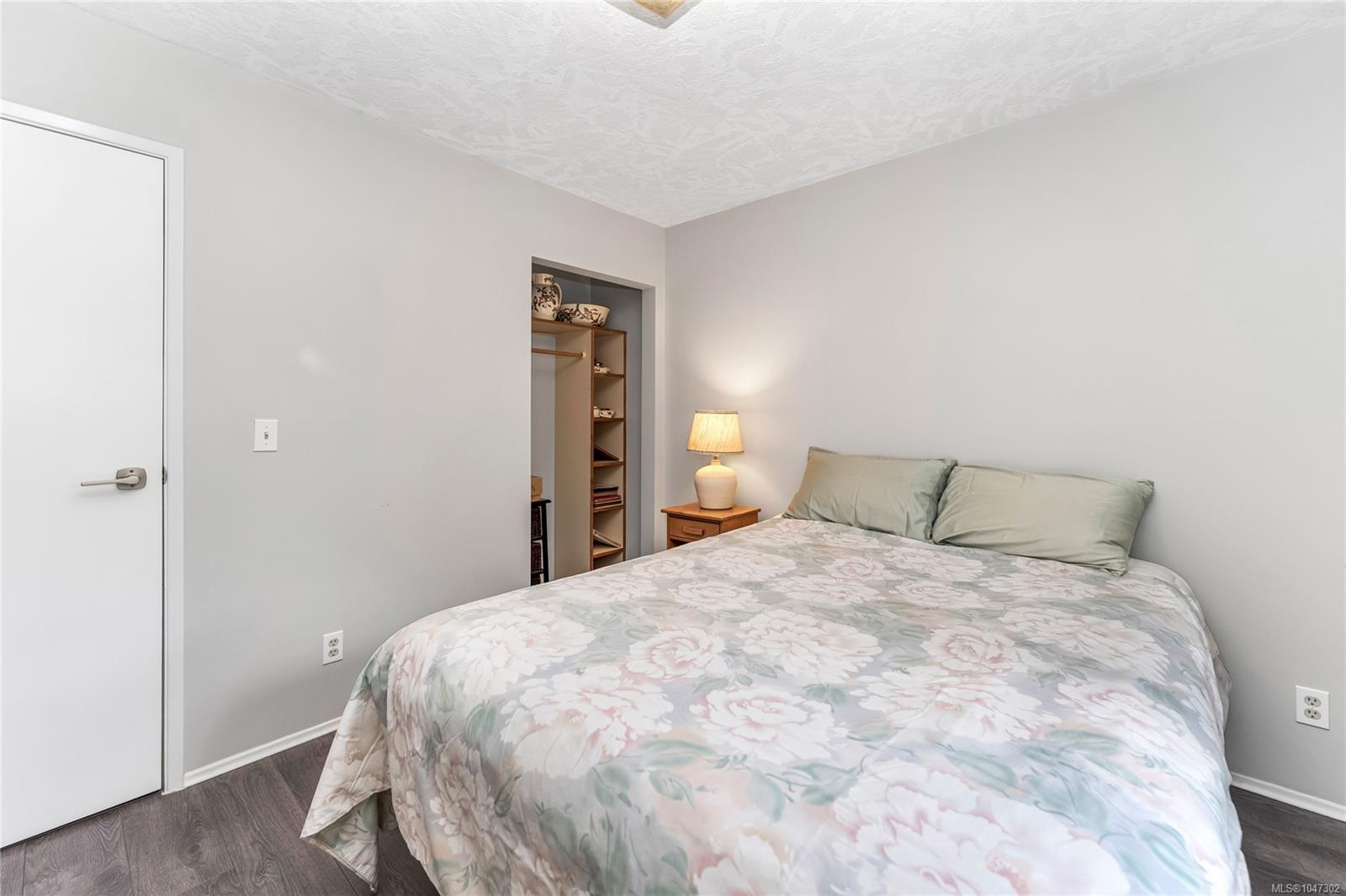 6101 Castlerock Rd