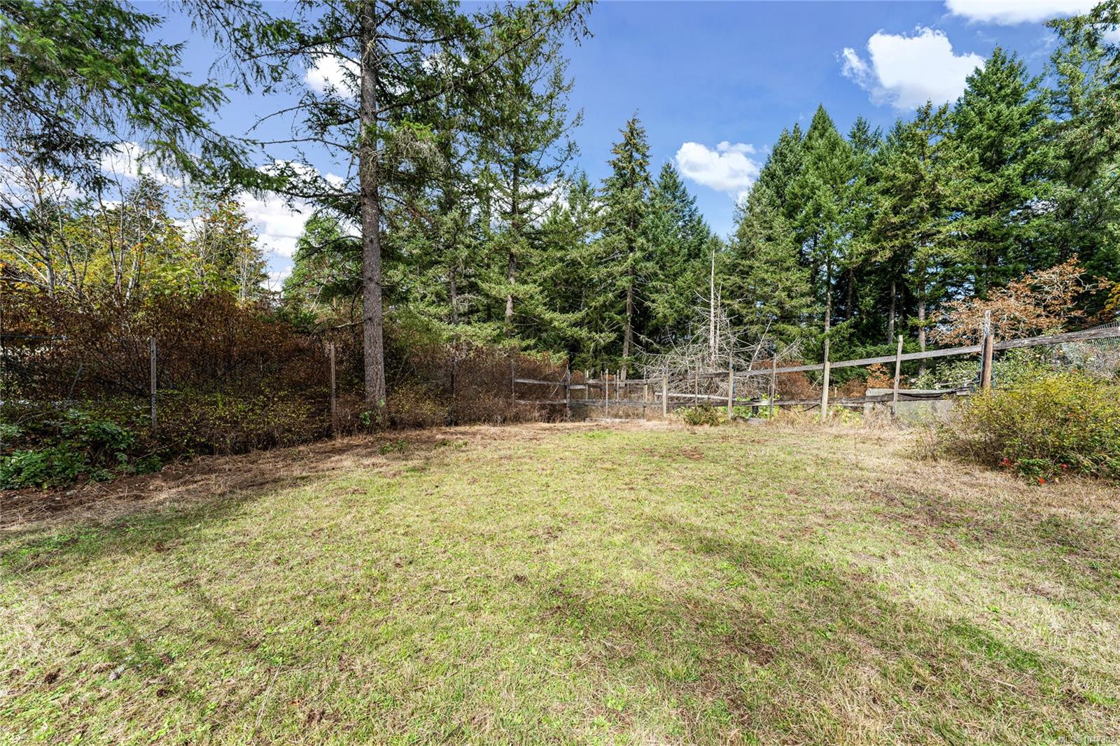 6101 Castlerock Rd