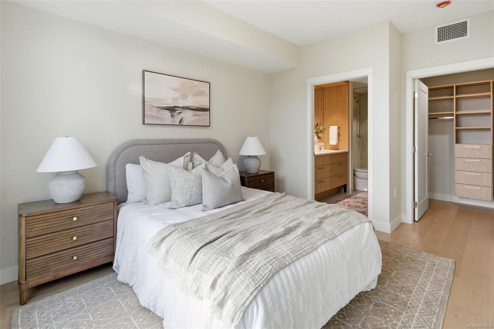 5229 Cordova Bay Rd #301