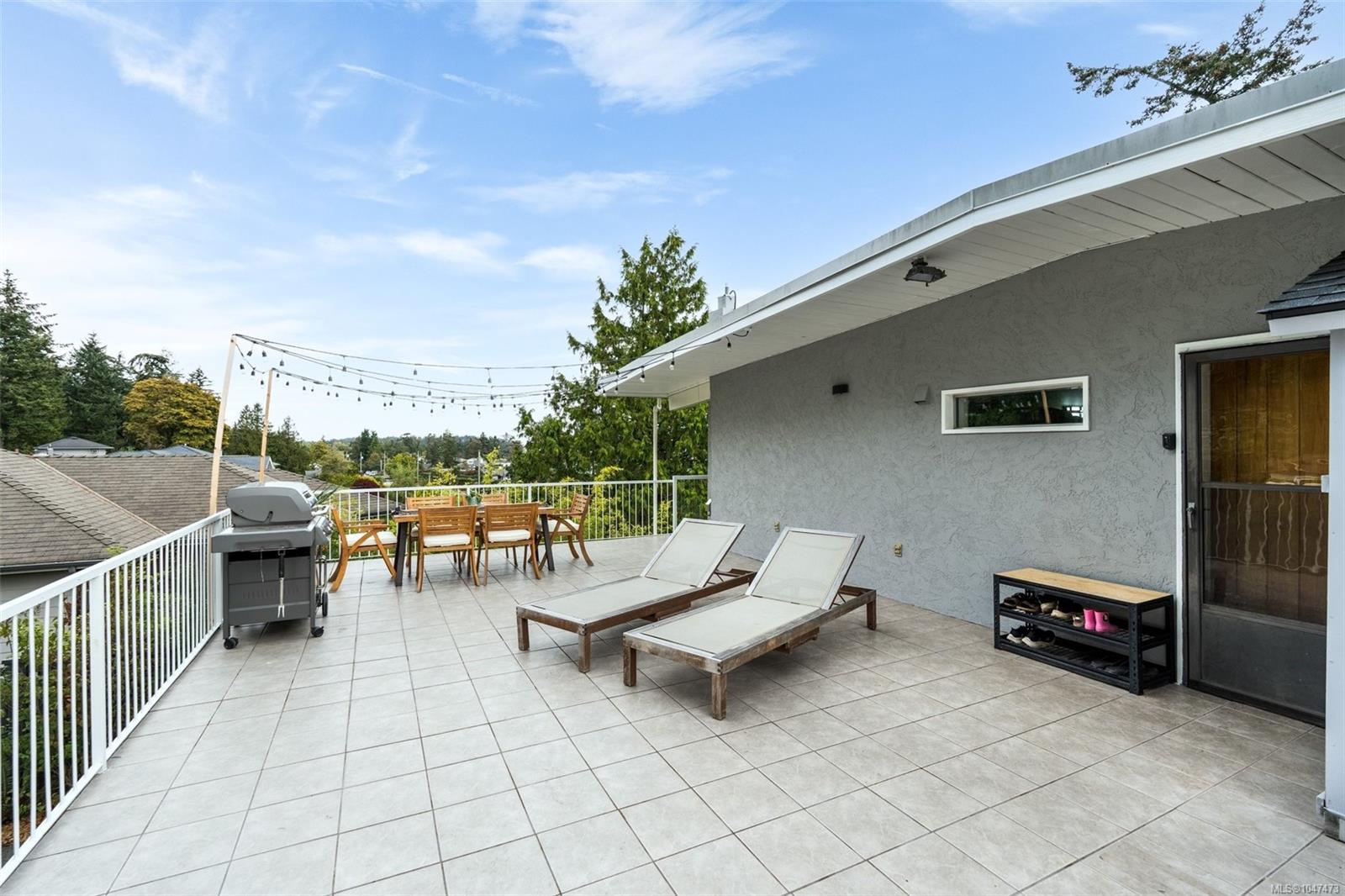 5248 Parker Ave