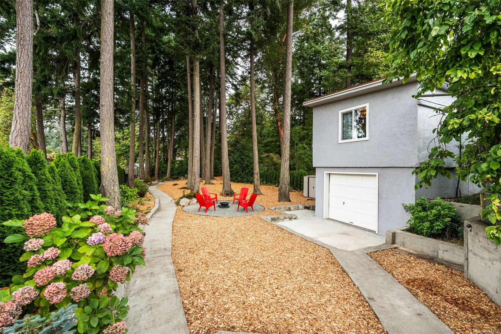 5248 Parker Ave
