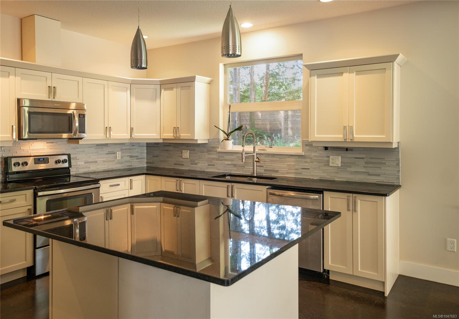 884 Elina Rd