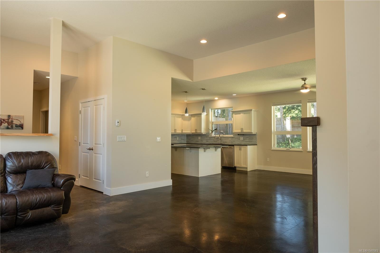 884 Elina Rd