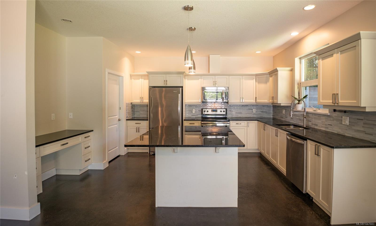 884 Elina Rd