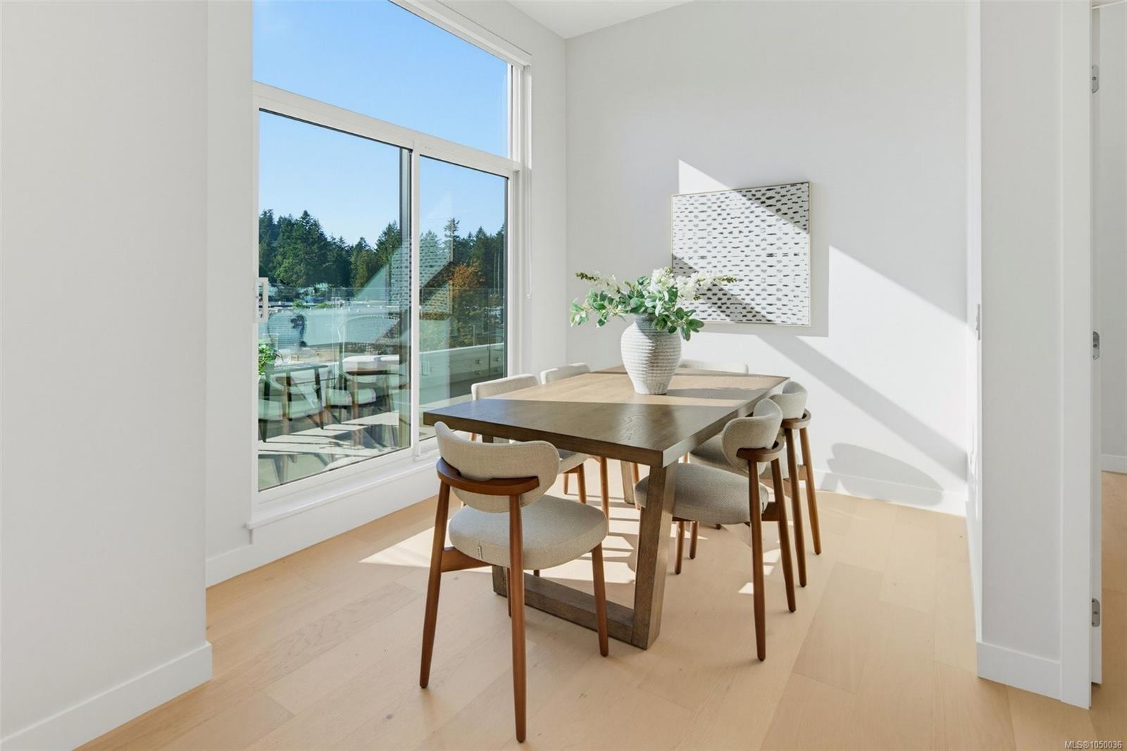 5229 Cordova Bay Rd #PH 402