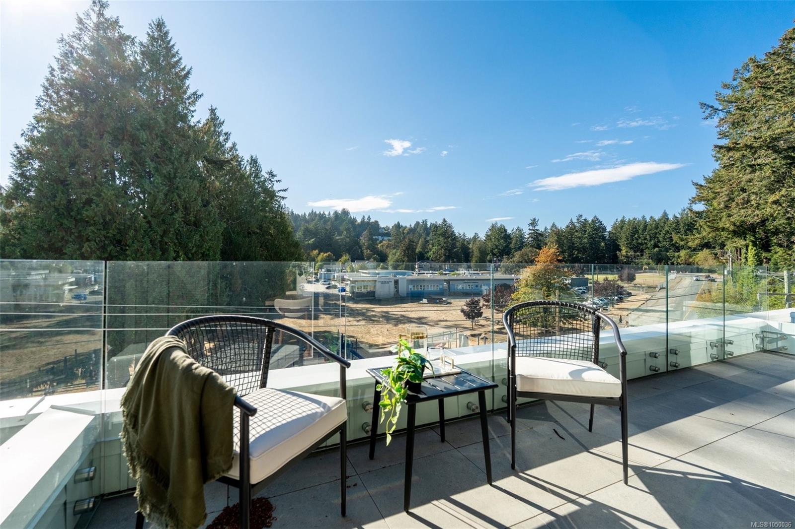 5229 Cordova Bay Rd #PH 402