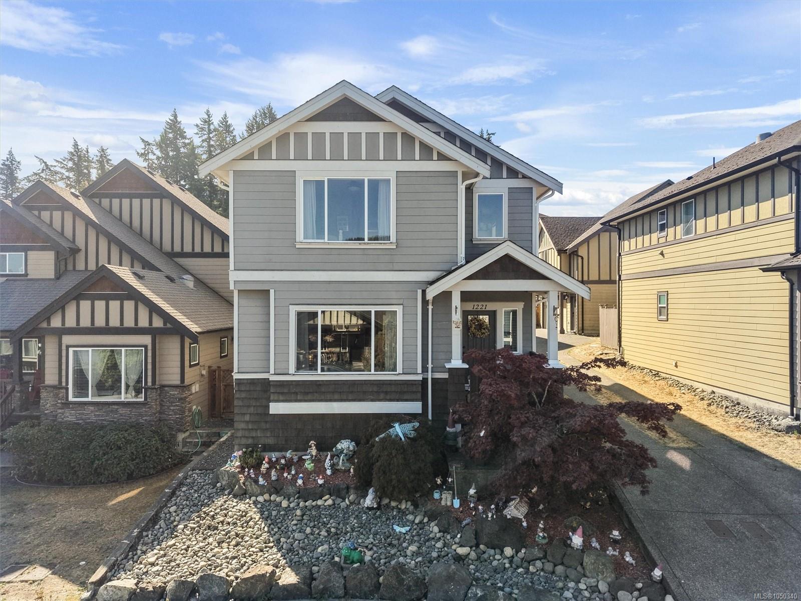 1221 Freshwater Cres