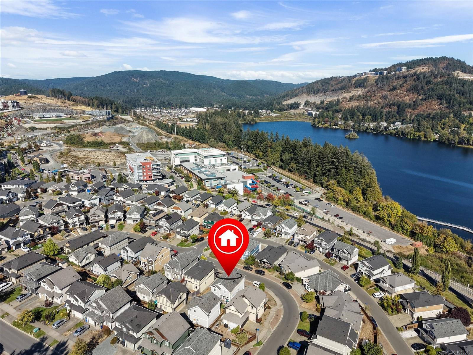 1221 Freshwater Cres