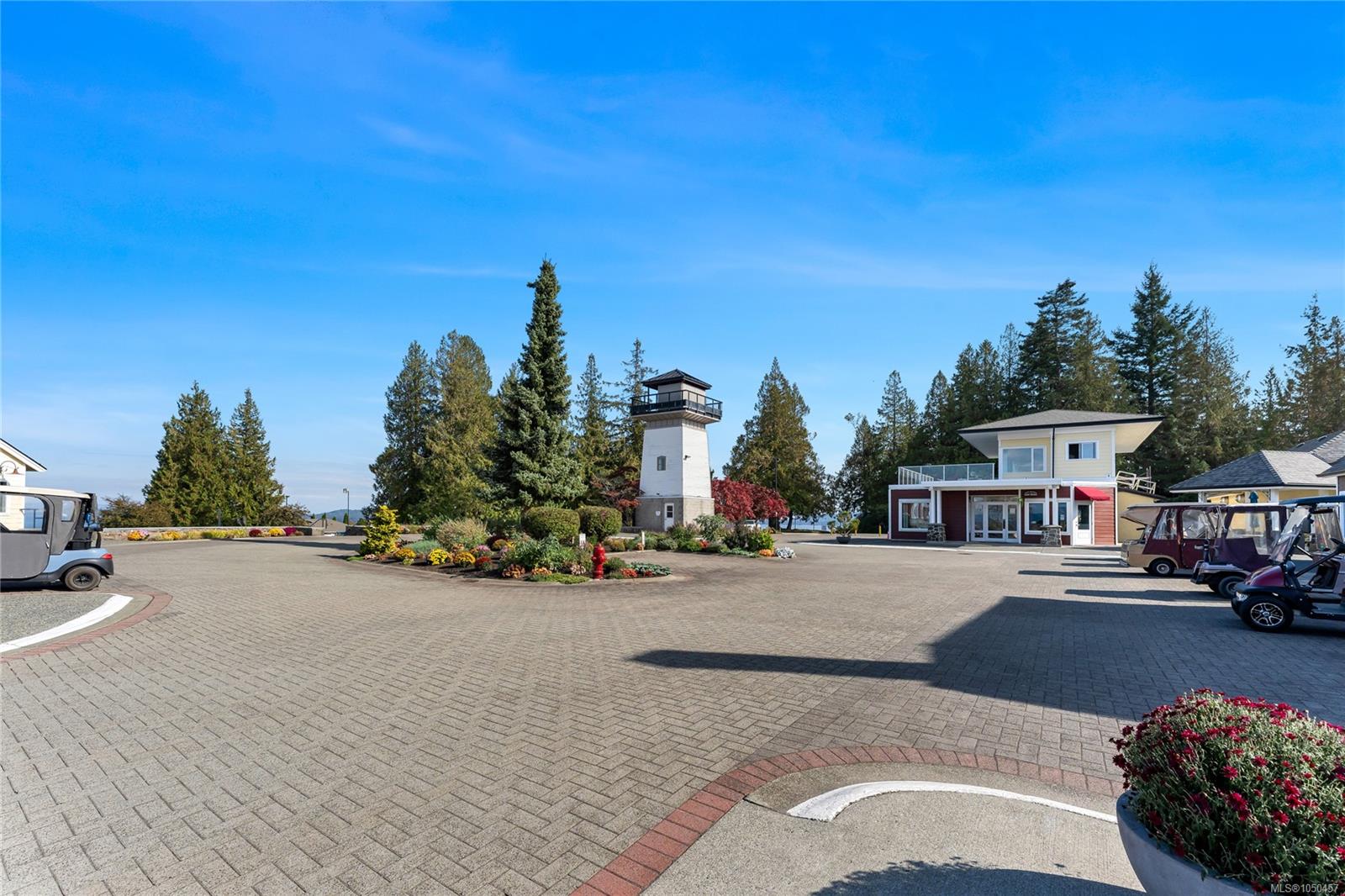 3673 Arbutus Dr