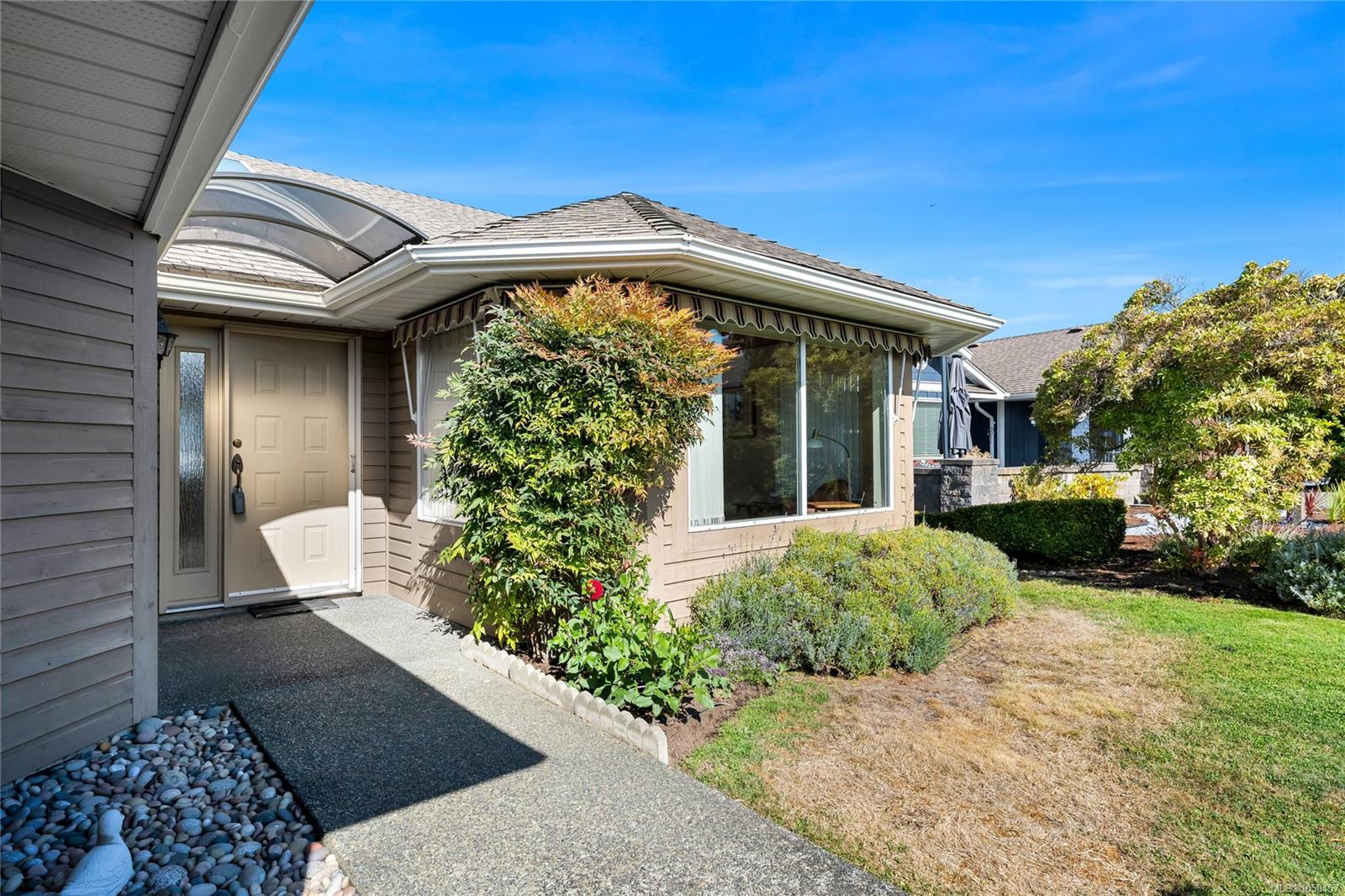 3673 Arbutus Dr