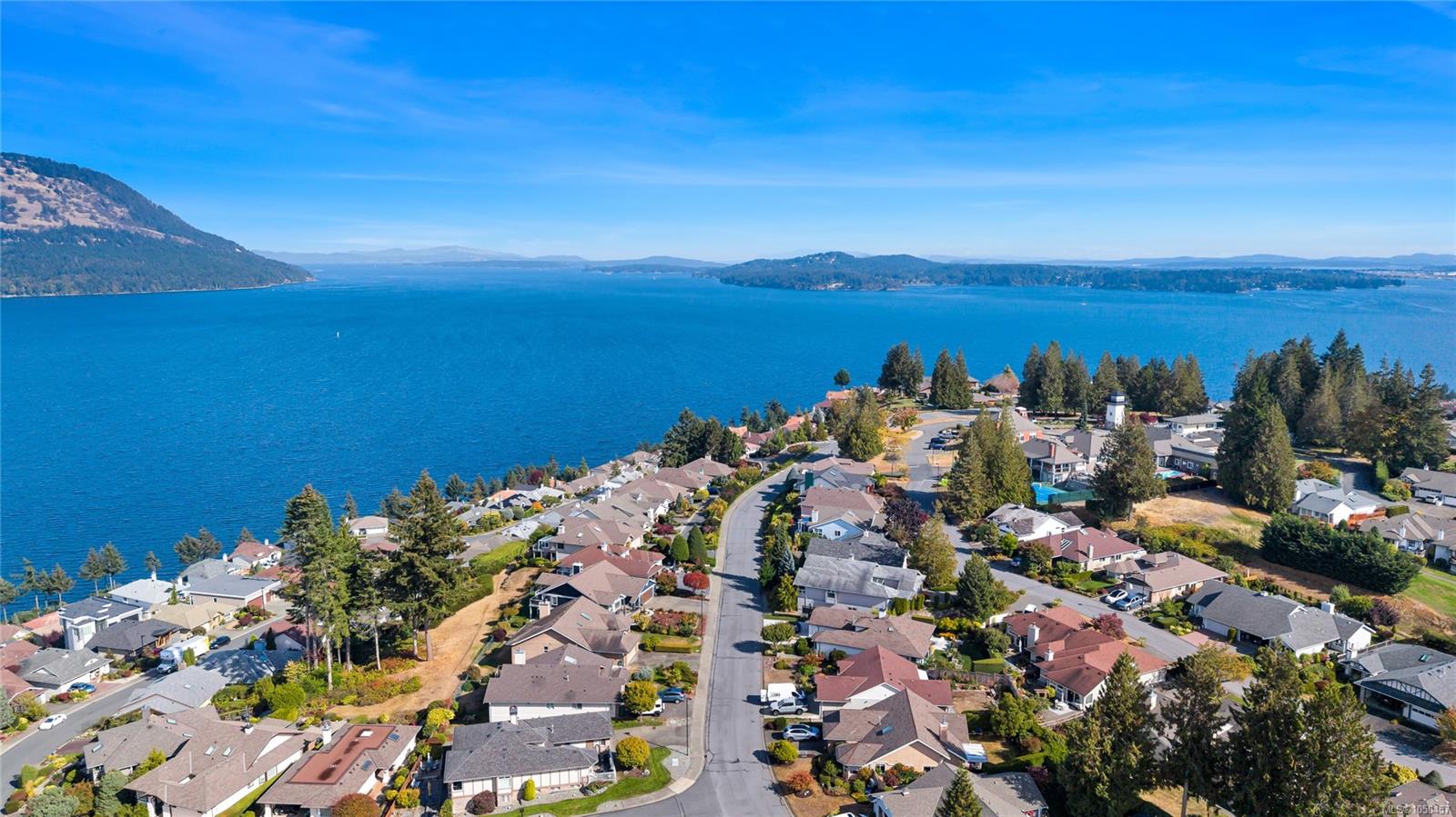 3673 Arbutus Dr