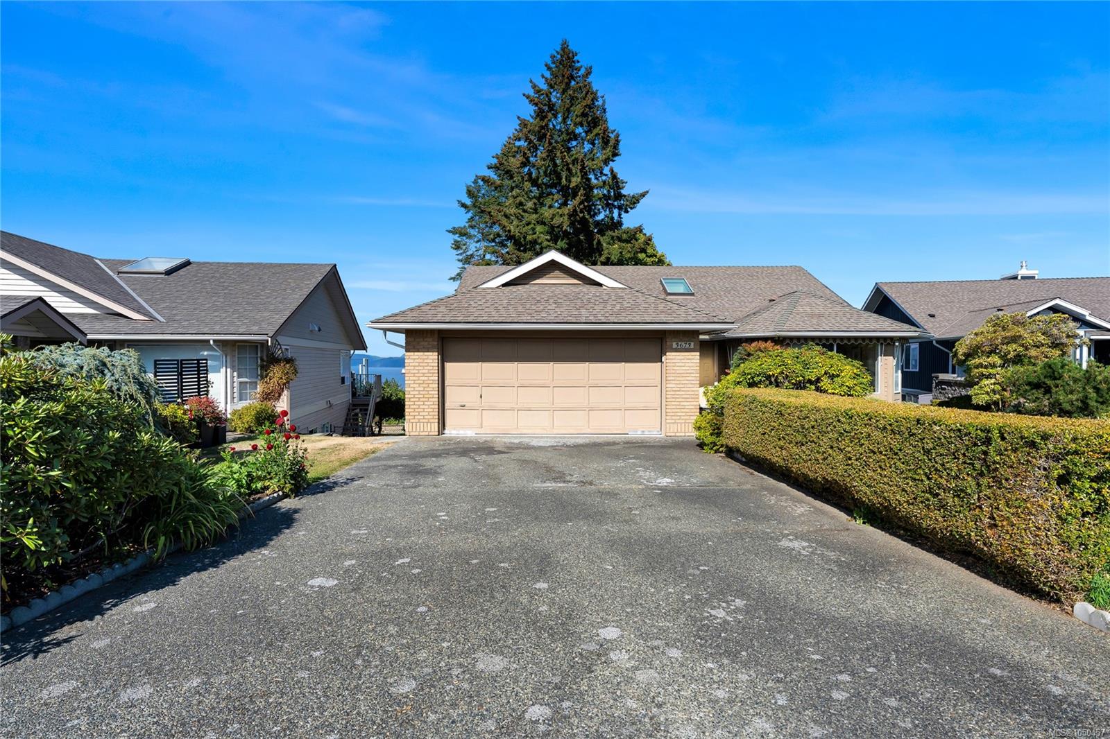 3673 Arbutus Dr