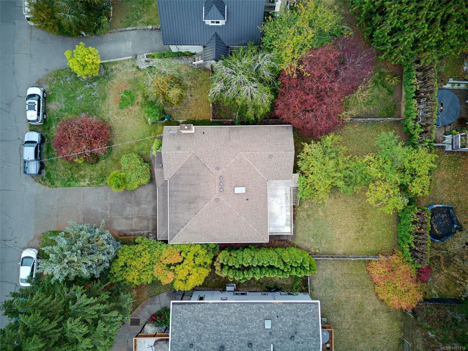 975 Annie St