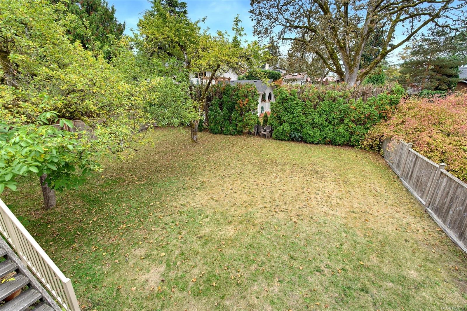975 Annie St
