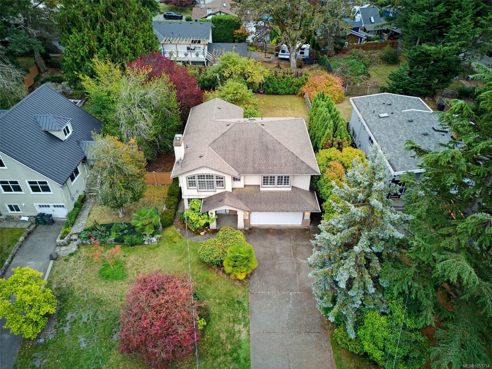 975 Annie St