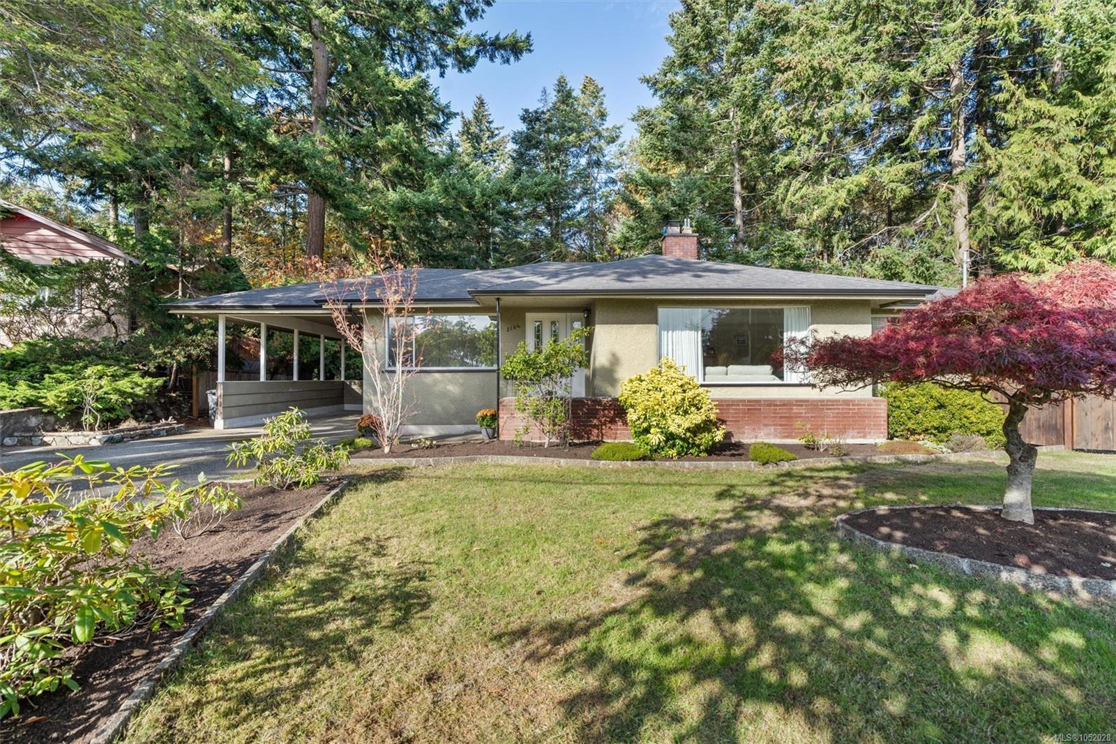 2104 Wenman Dr