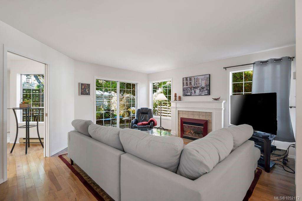 2594 Sinclair Rd