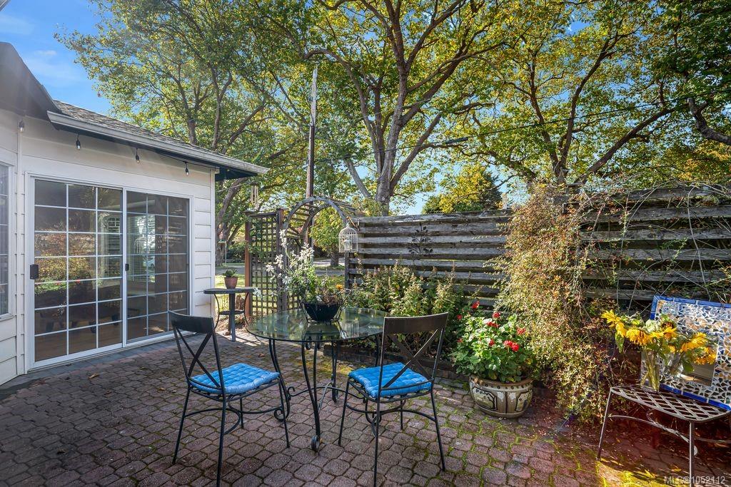 2594 Sinclair Rd