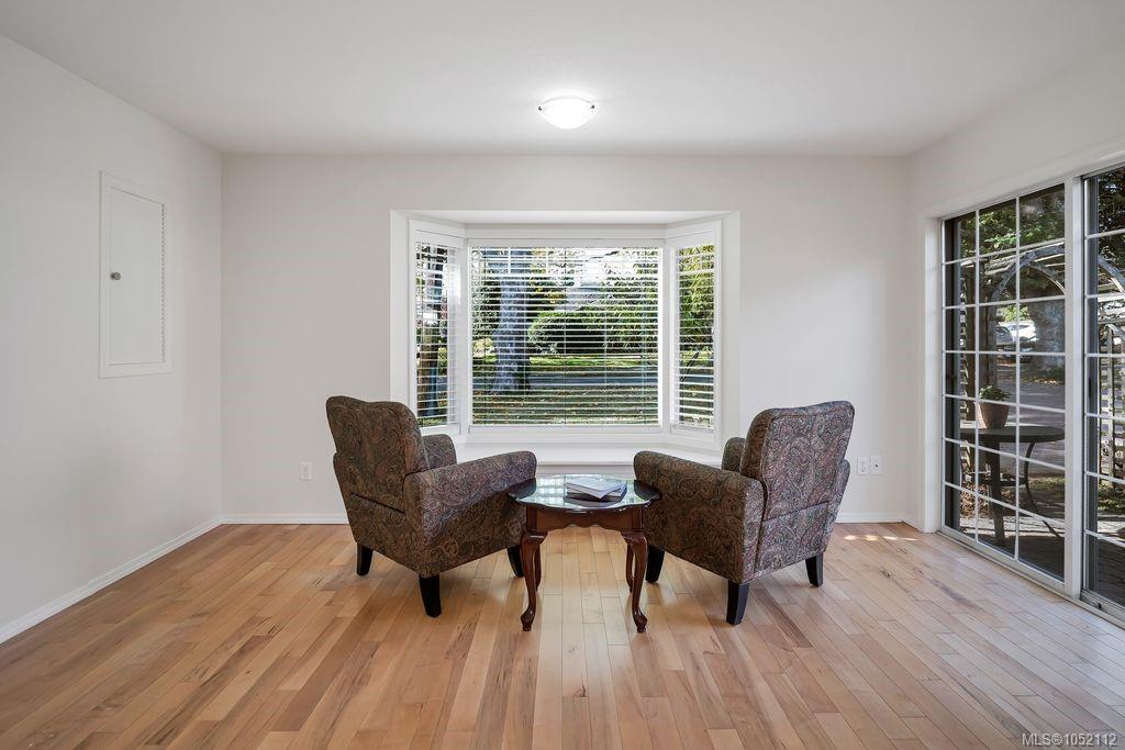 2594 Sinclair Rd