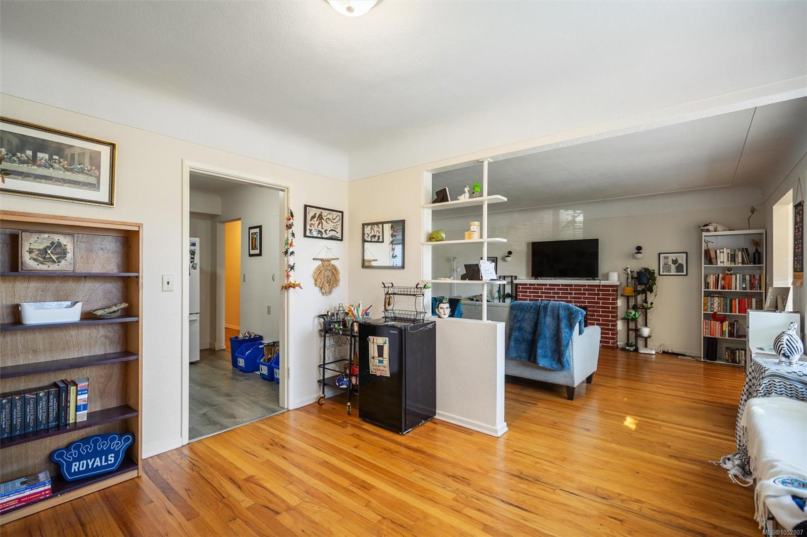 546-548 Linden Ave