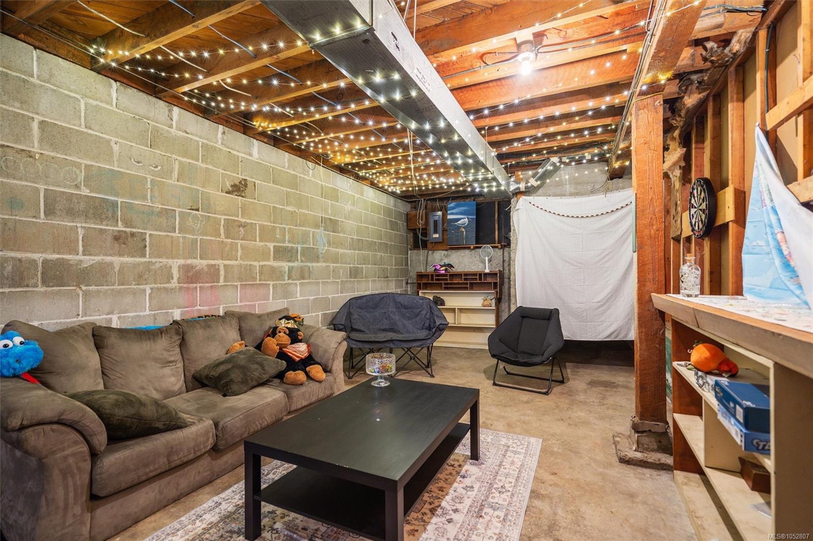 546-548 Linden Ave