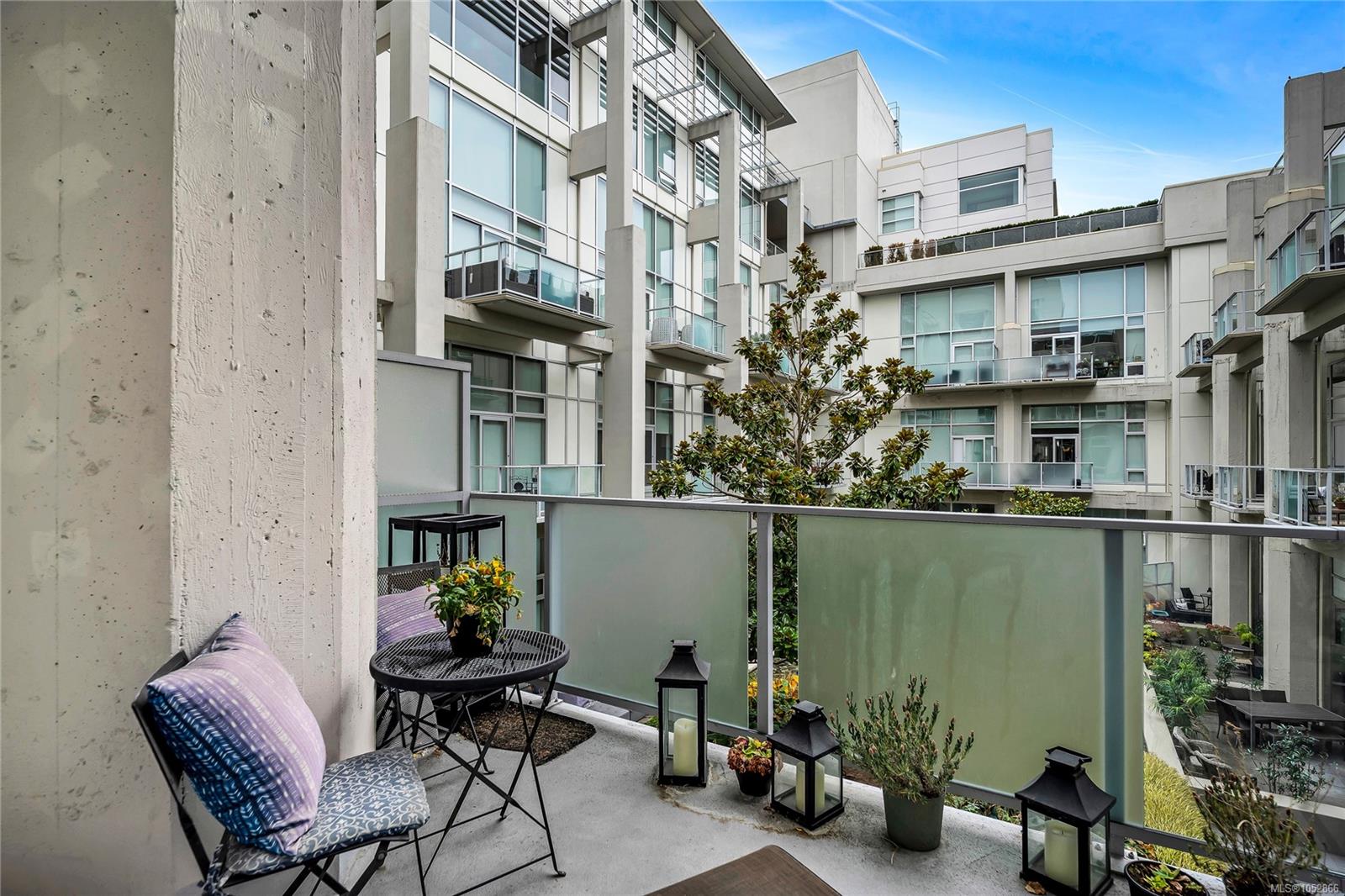 770 Fisgard St #327