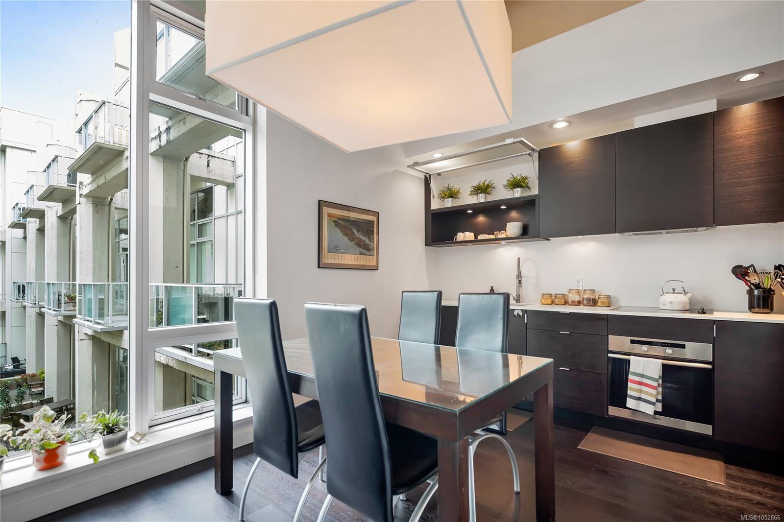 770 Fisgard St #327