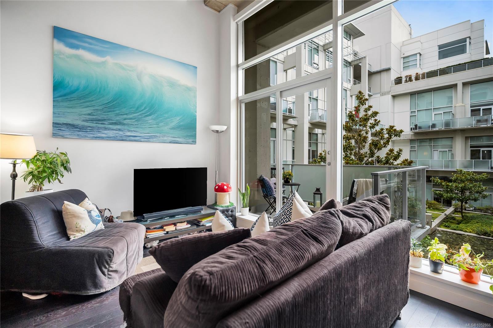 770 Fisgard St #327