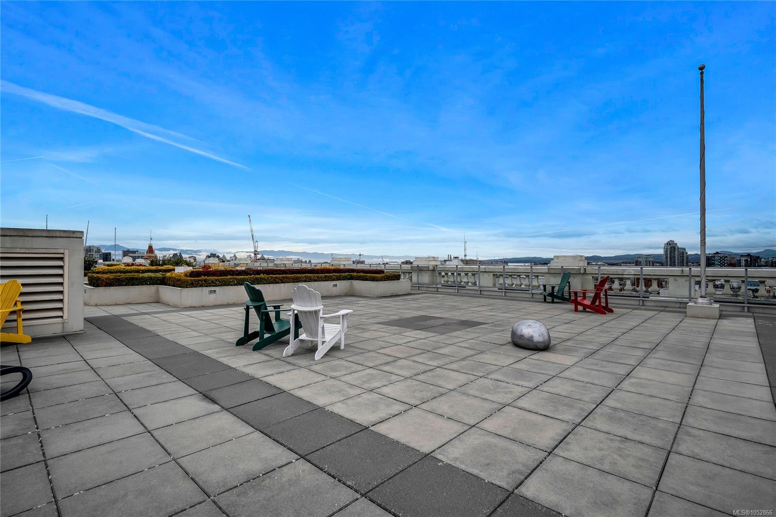 770 Fisgard St #327