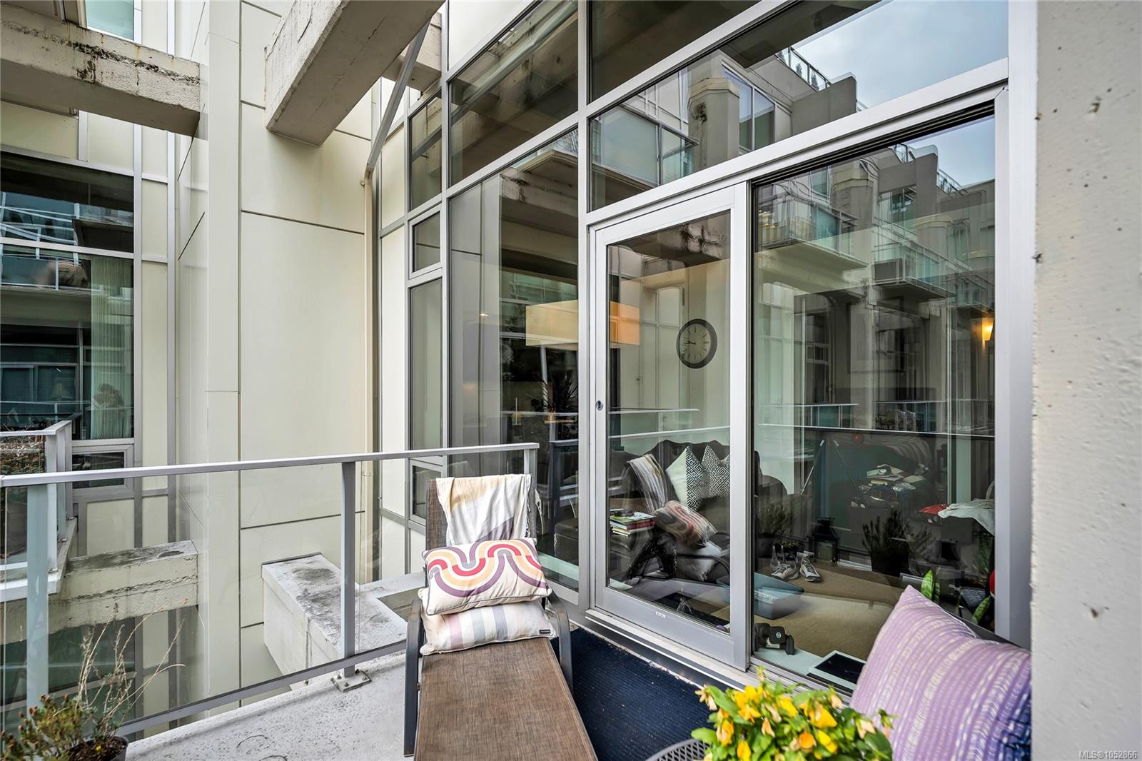 770 Fisgard St #327