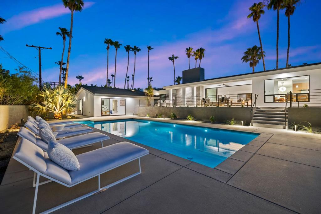 46380 Desert Lily Drive