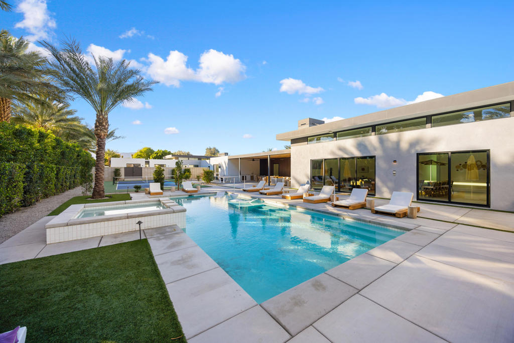 80895 Kiwi Court