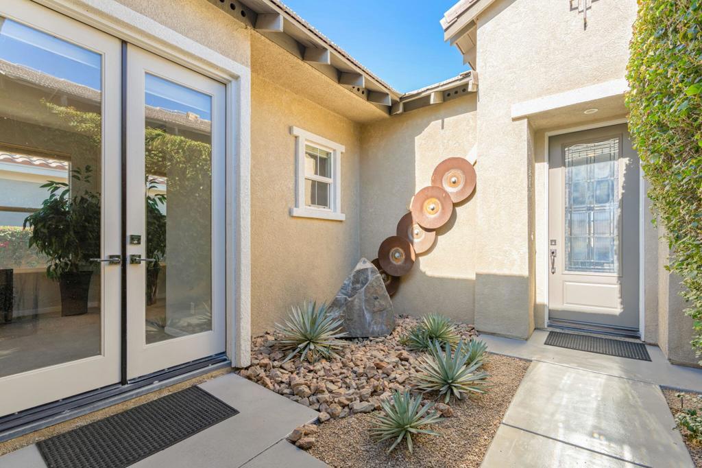 2 Pyramid Lake Court