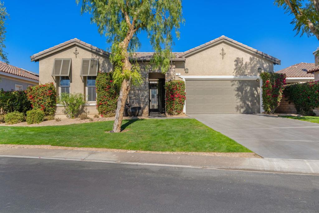 2 Pyramid Lake Court