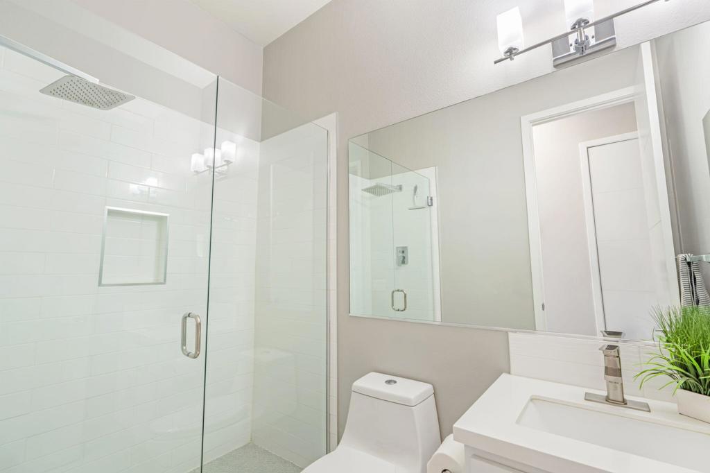 2 Pyramid Lake Court
