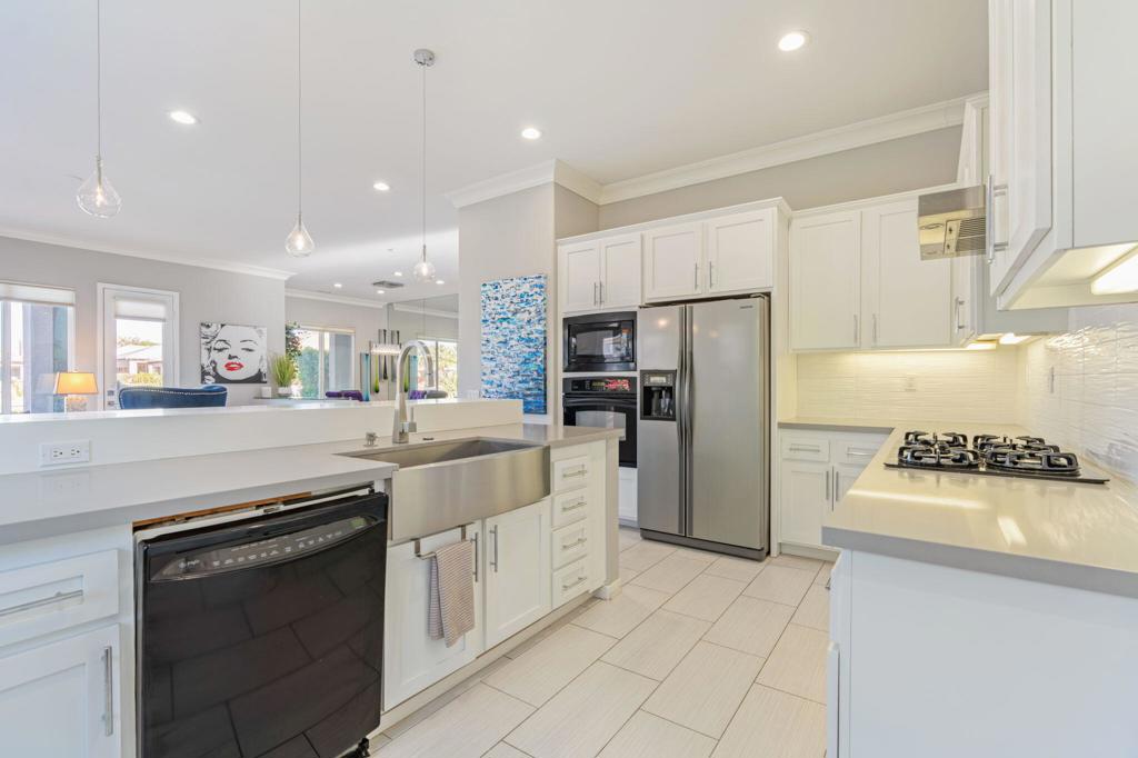 2 Pyramid Lake Court