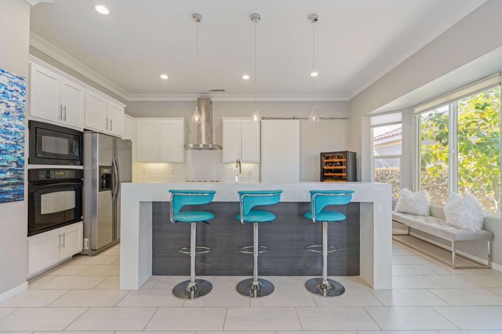 2 Pyramid Lake Court