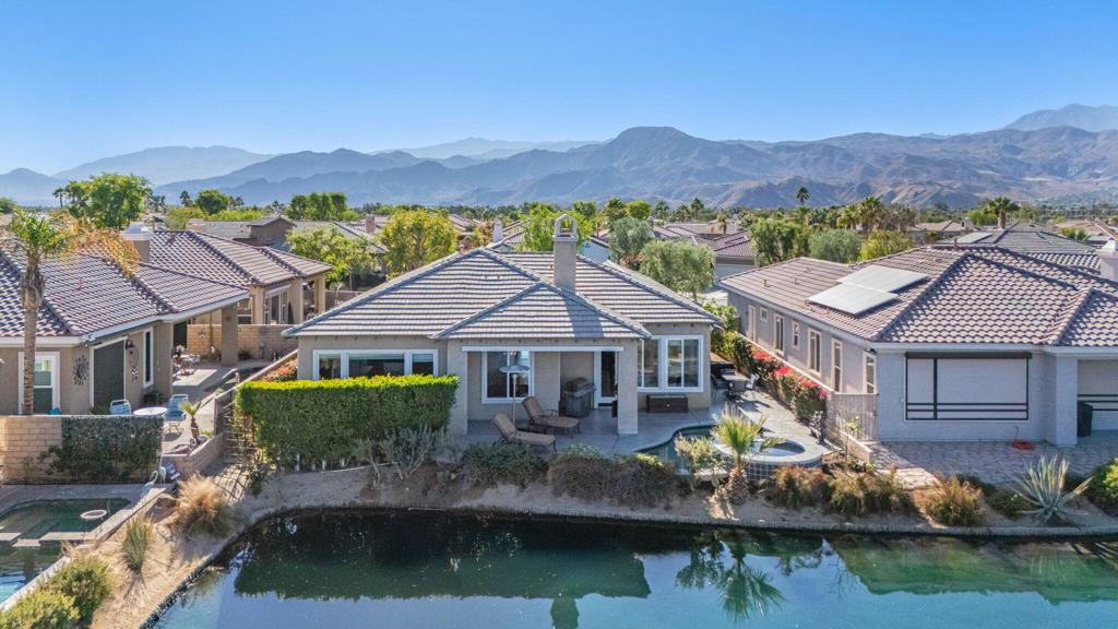 2 Pyramid Lake Court