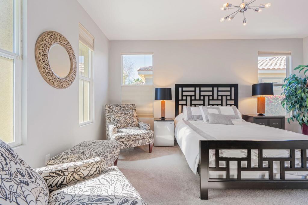 2 Pyramid Lake Court