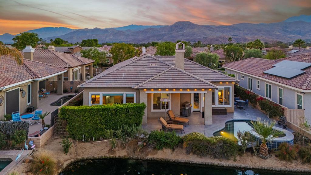 2 Pyramid Lake Court