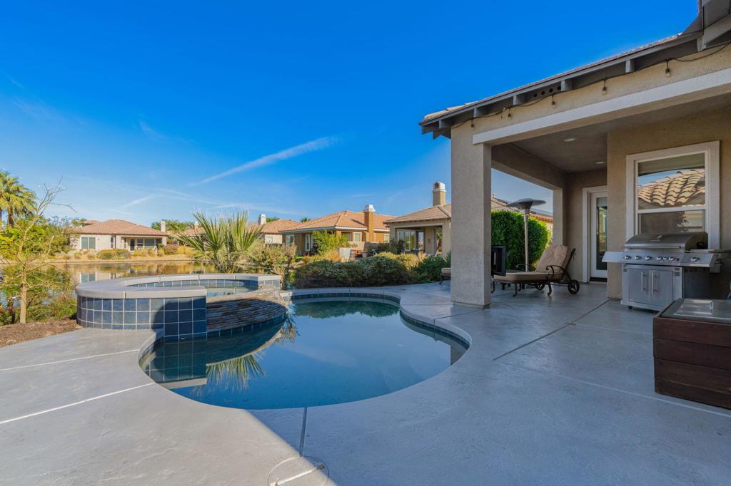 2 Pyramid Lake Court