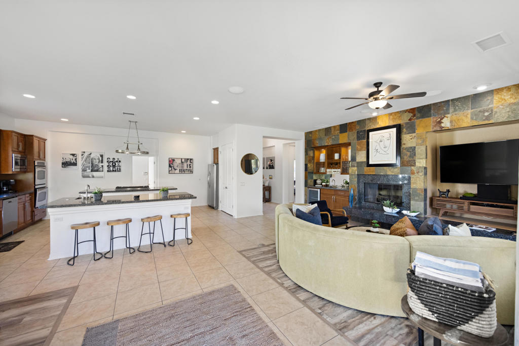 81084 Falling Leaf Court