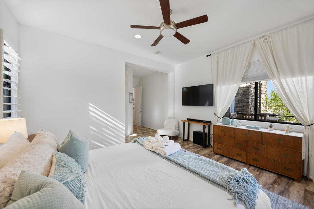 81084 Falling Leaf Court