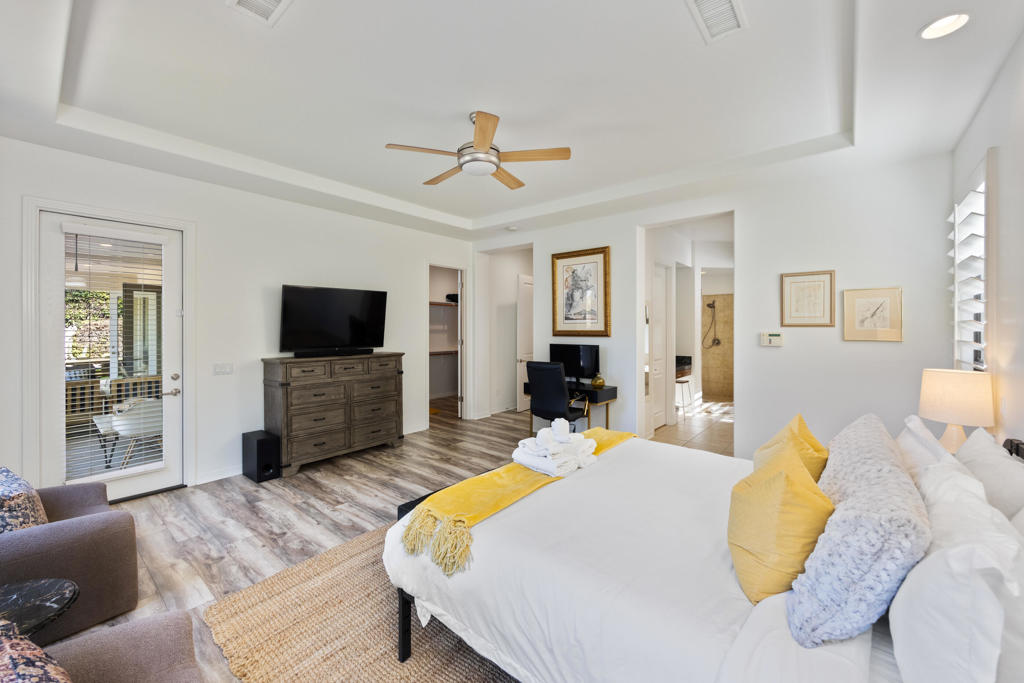 81084 Falling Leaf Court