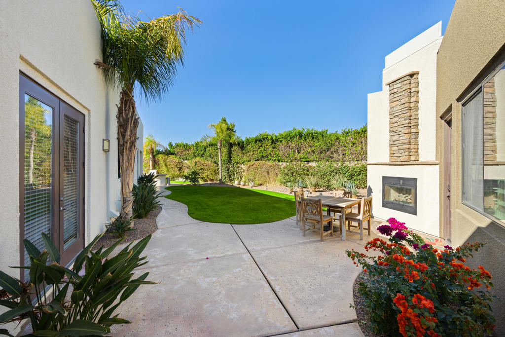 81084 Falling Leaf Court
