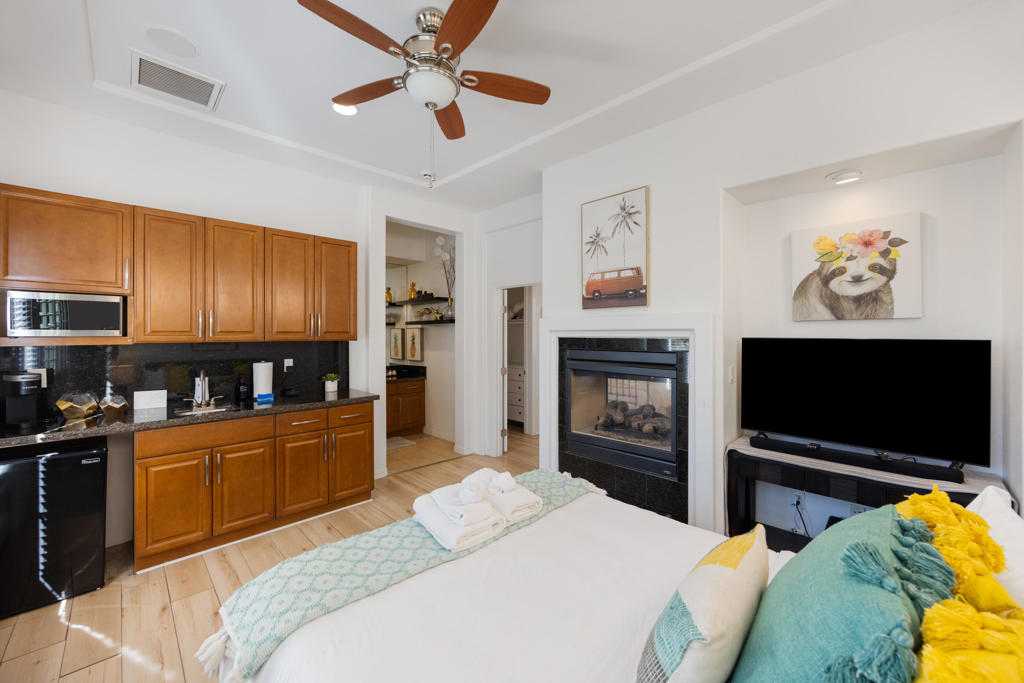 81084 Falling Leaf Court