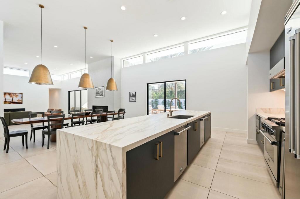 80876 Kiwi Court