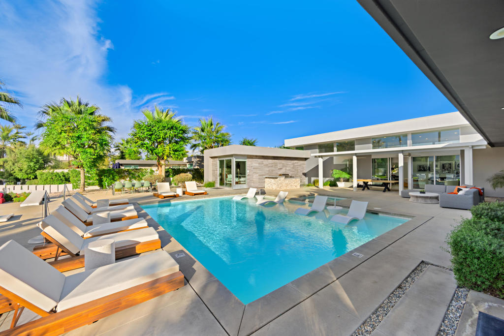 51165 Evangeline Way